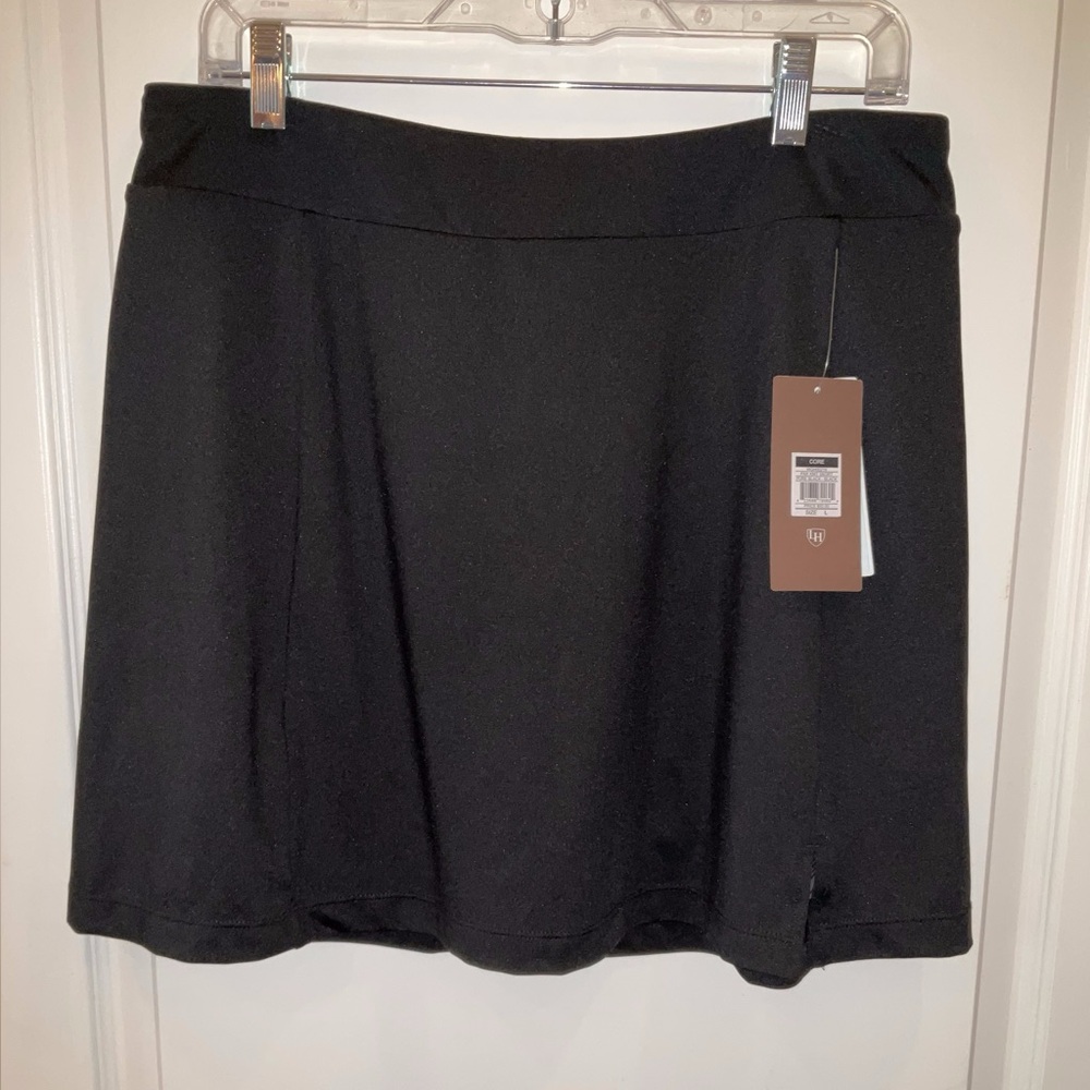 NWT—Lady Hagen Skort, Sz. L, Black, Knit, w/Stretch—Never Worn! Don’t miss this!